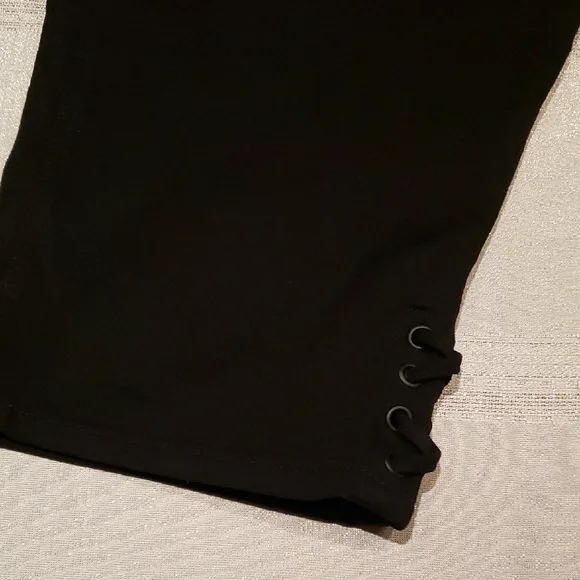 d. jeans NEW Black Lace-Up Hem Capri Pants Denim Bottoms NWT Women's 18 - Picture 5 of 15